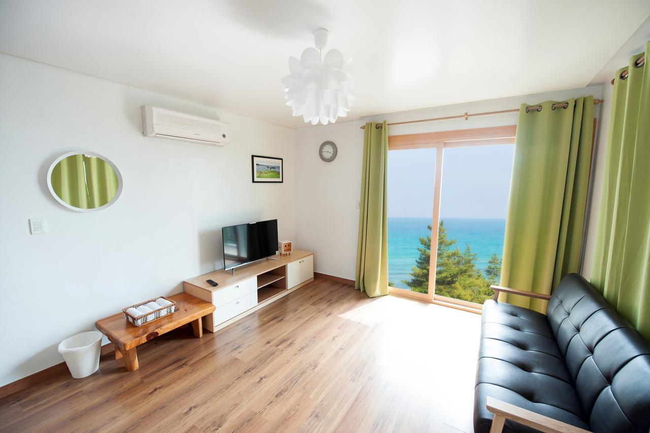 Jeju Sullem Pension Экстерьер фото